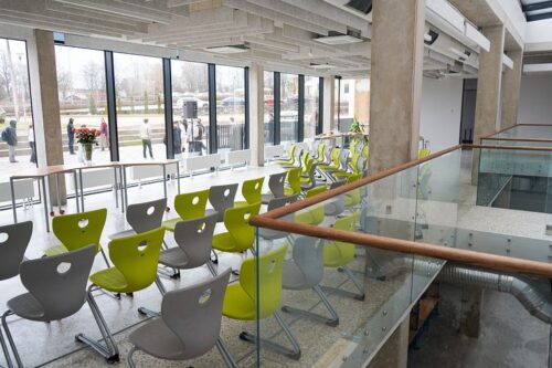 ThermoWhite grīdas siltināšana Cēsīs – 1080 m² izglītības iestādē.