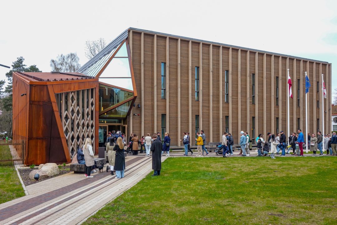 Termoizolācija Ventspilī: Piejūras brīvdabas muzeja jaunbūve ar ThermoWhite